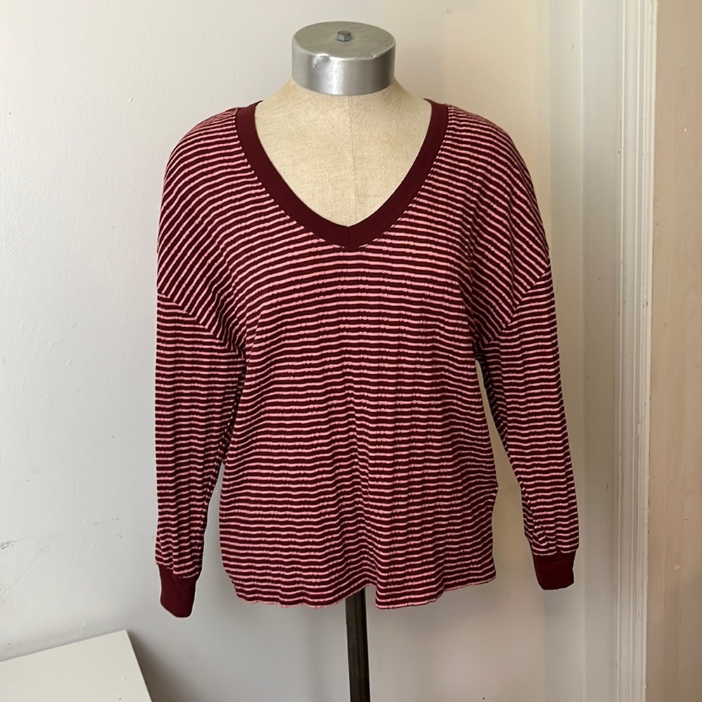 ✨ MAKE OFFER ✨ ANTHROPOLOGIE Vneck striped shirt